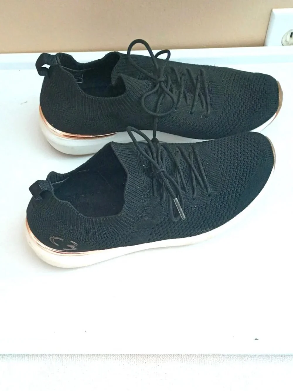 Skechers Stretch Fit Black Sneakers 8 Woman's Mesh Lace Up Shoes